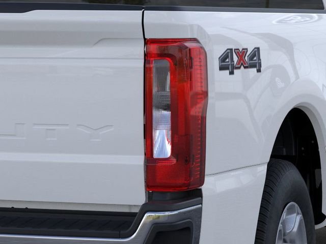 New 2026 Oxford White Ford F-250® XLT image 22