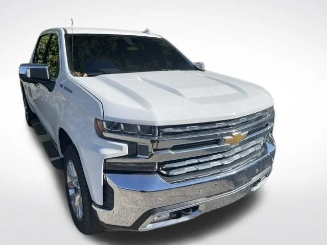 Used 2020 SUMMIT WHITE Chevrolet LTZ image 3