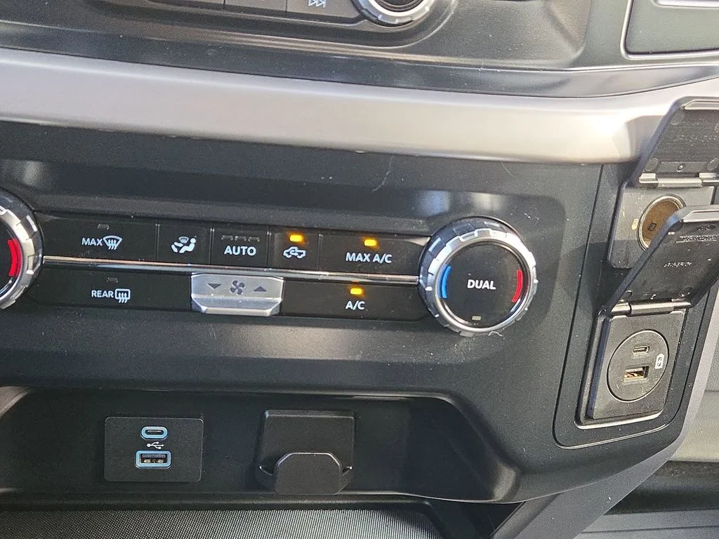 Used 2023 Black Ford XLT image 42