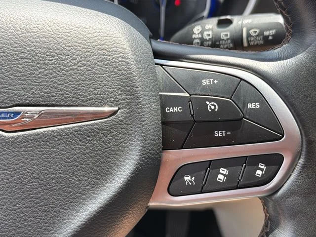 Used 2020 White Chrysler Touring image 29