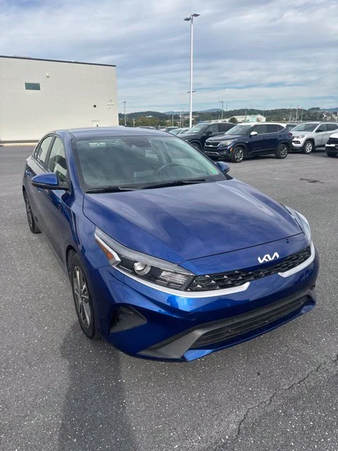 Used 2023 Blue Kia LXS image 11