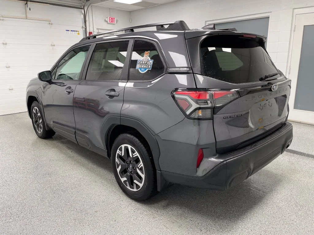 Used 2026 Gray Metallic Subaru Premium image 8
