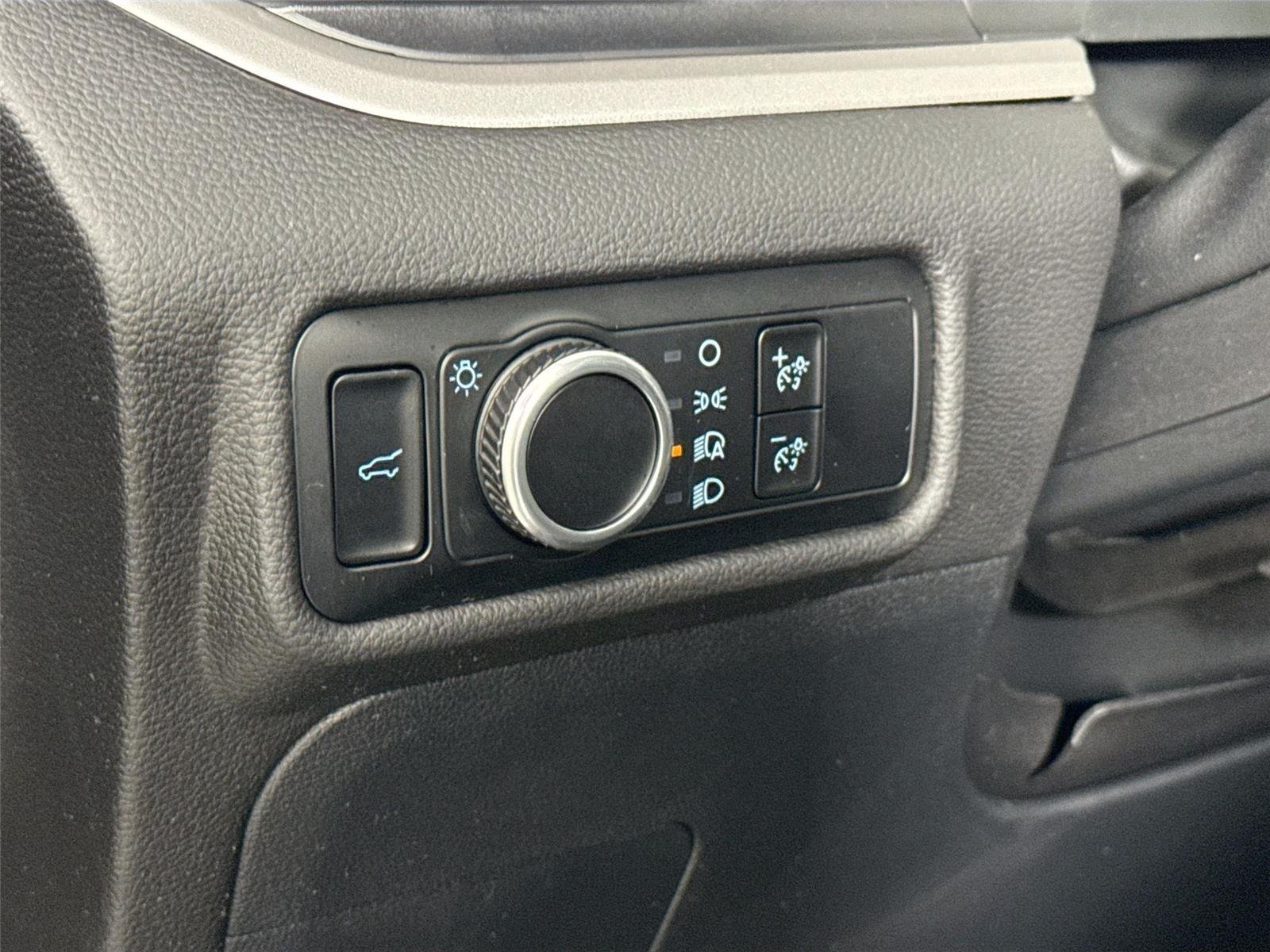 Used 2023 Agate Black Ford XLT image 15