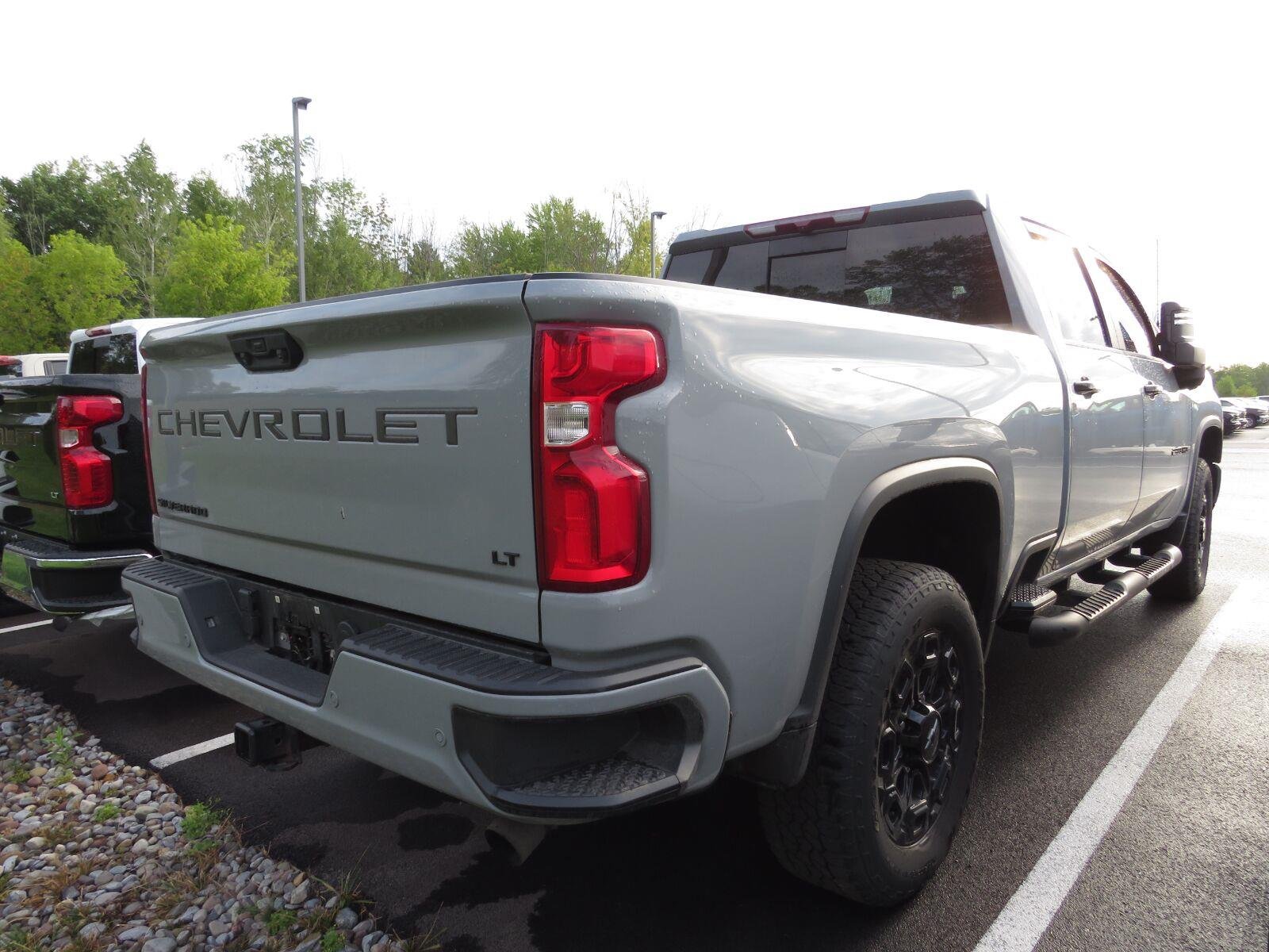 Used 2024 Slate Gray Metallic Chevrolet LT image 7