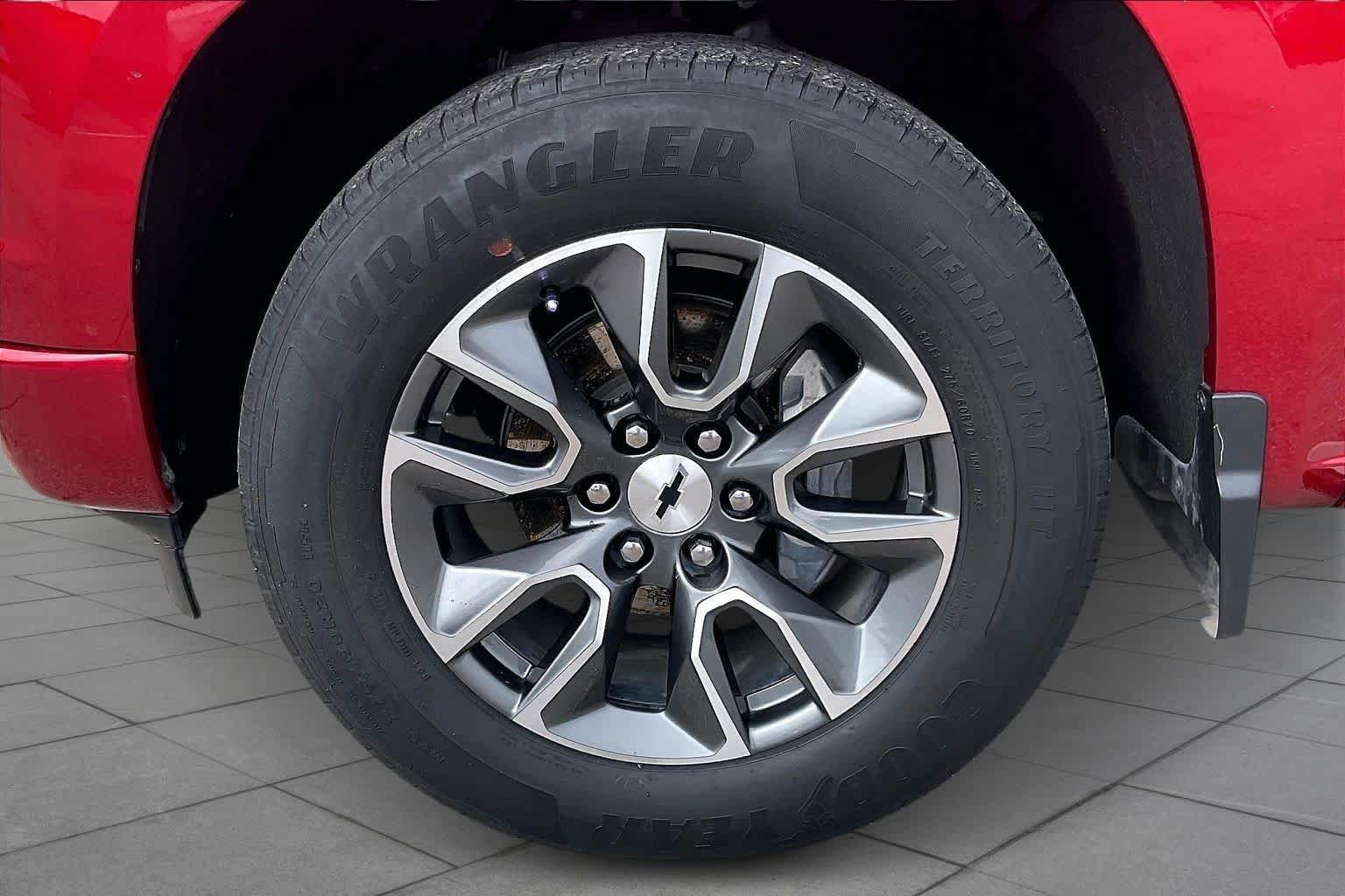Used 2023 Radiant Red Tintcoat Chevrolet RST image 11