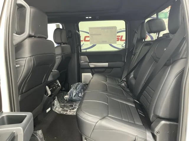 New 2026 Star White Metallic Tri-Coat Ford Platinum image 15