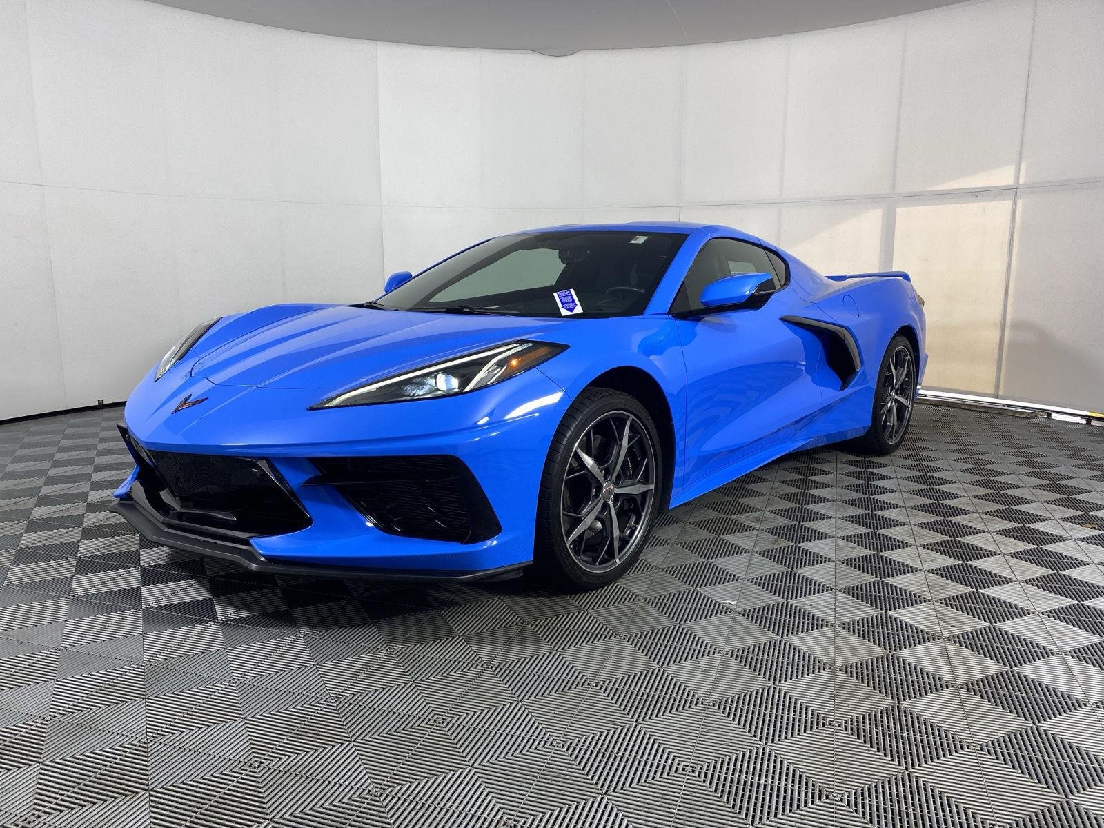 Used 2021 Rapid Blue Chevrolet 2LT image 3