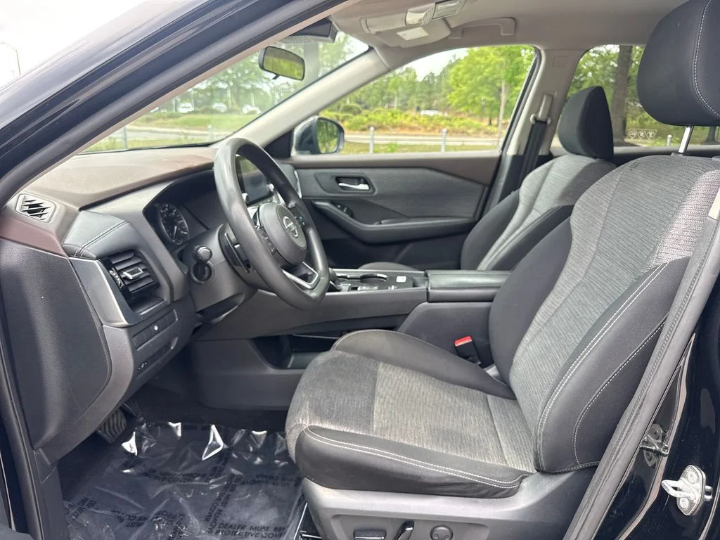 Used 2021 Super Black Nissan SV image 12