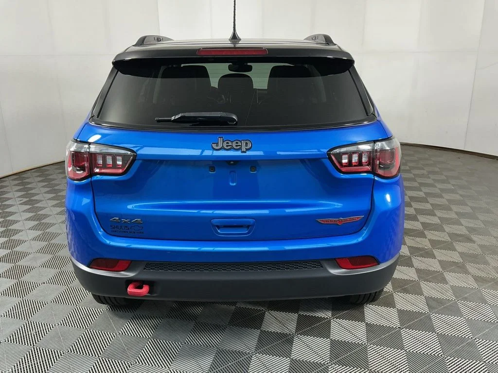 Used 2022 Blue Jeep Trailhawk image 15