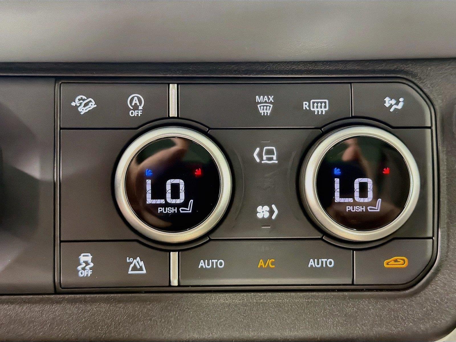 Certified Used 2023 Tasman Blue Land Rover S image 15
