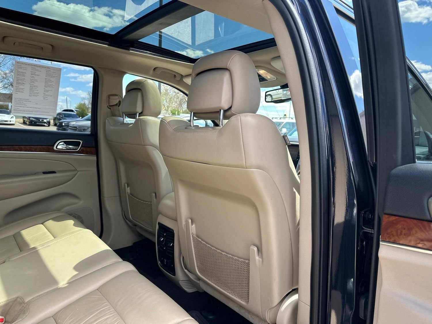 Used 2011 Black Jeep Limited image 29