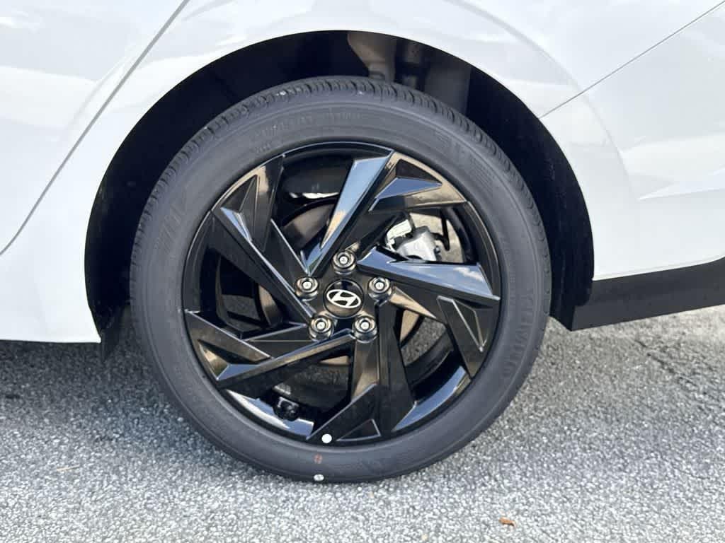 New 2026 Serenity White Hyundai SEL Sport image 11