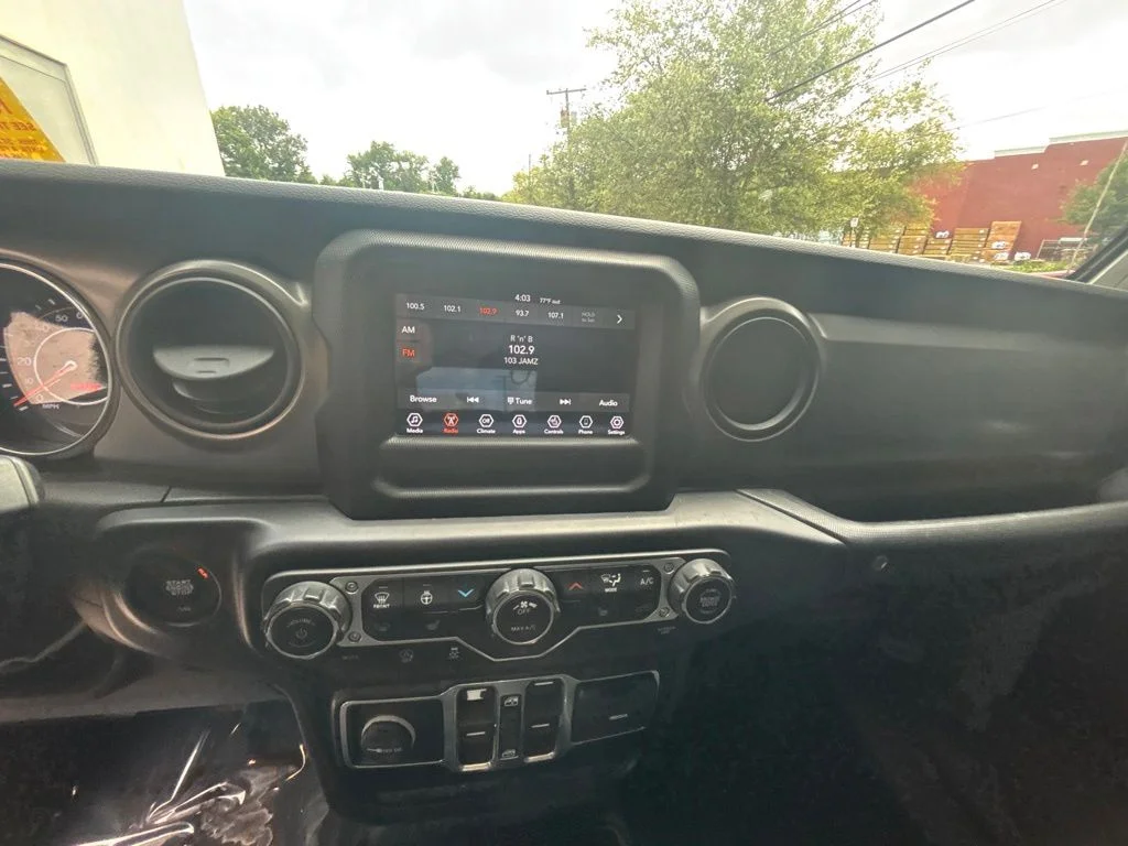 Used 2022 Gray Jeep Unlimited Willys image 14