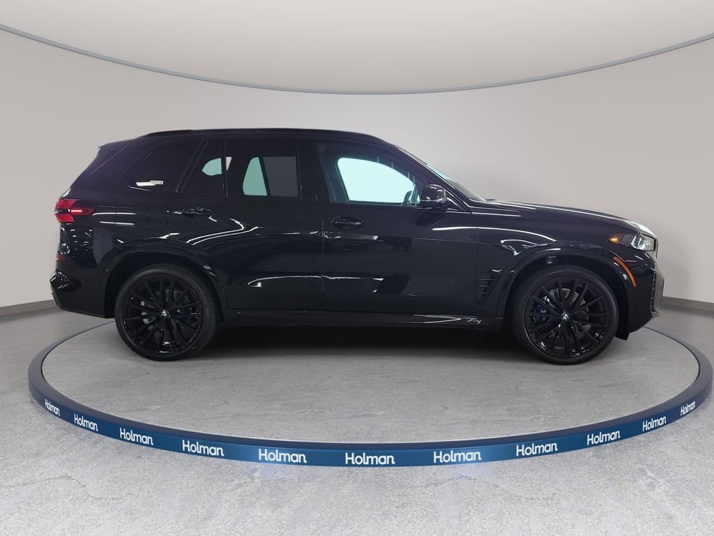 New 2026 Black Sapphire Metallic BMW xDrive40i image 4