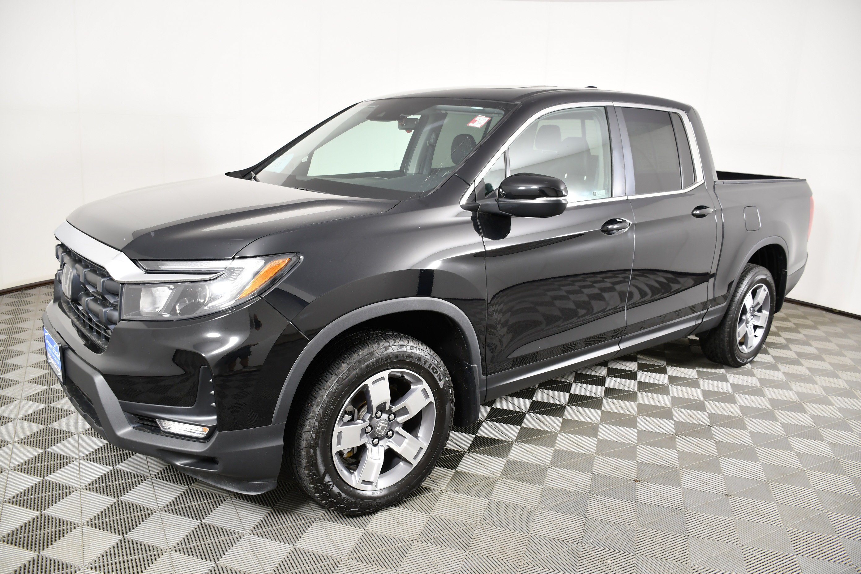 Certified Used 2024 Crystal Black Pearl Honda RTL image 10