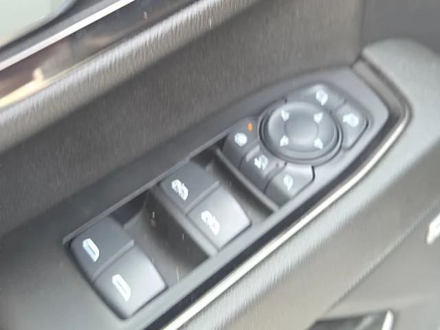 Used 2024 Summit White GMC AT4 image 25
