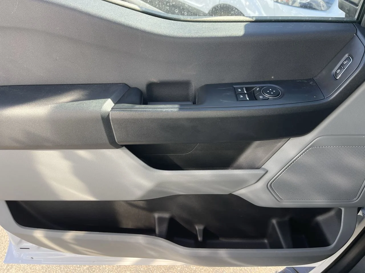 New 2026 Oxford White Ford XL image 19
