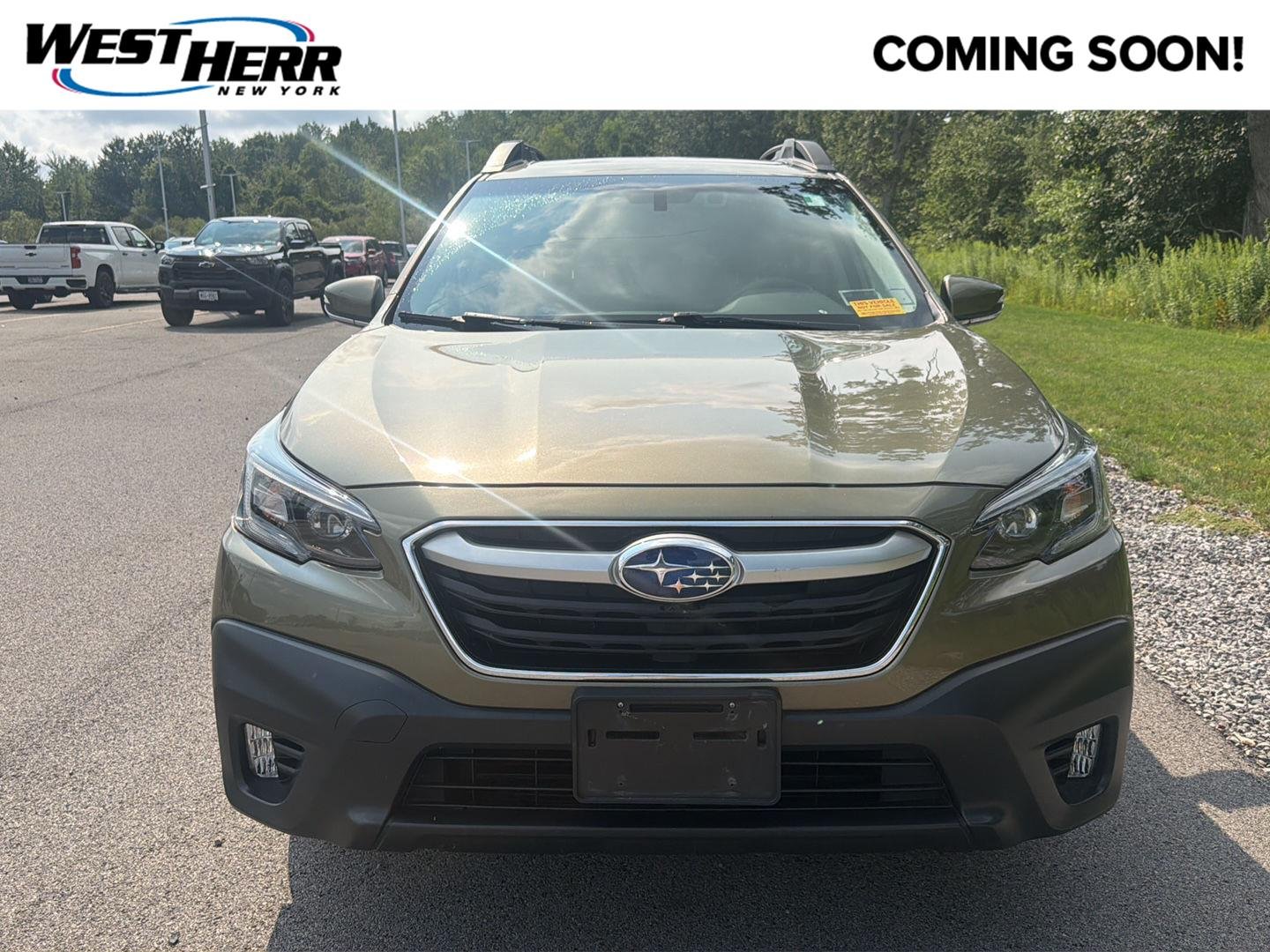 Used 2022 Autumn Green Metallic Subaru Premium image 1