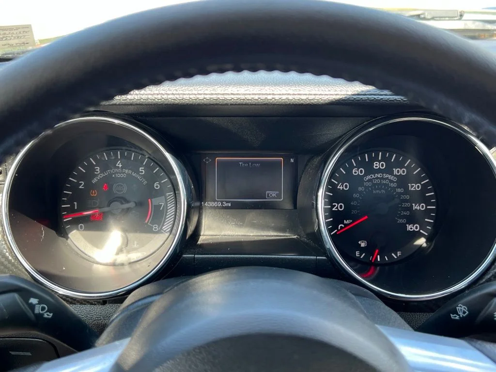 Used 2016 Black Ford V6 image 20