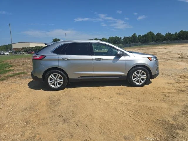 Used 2020 Silver Ford SEL image 8