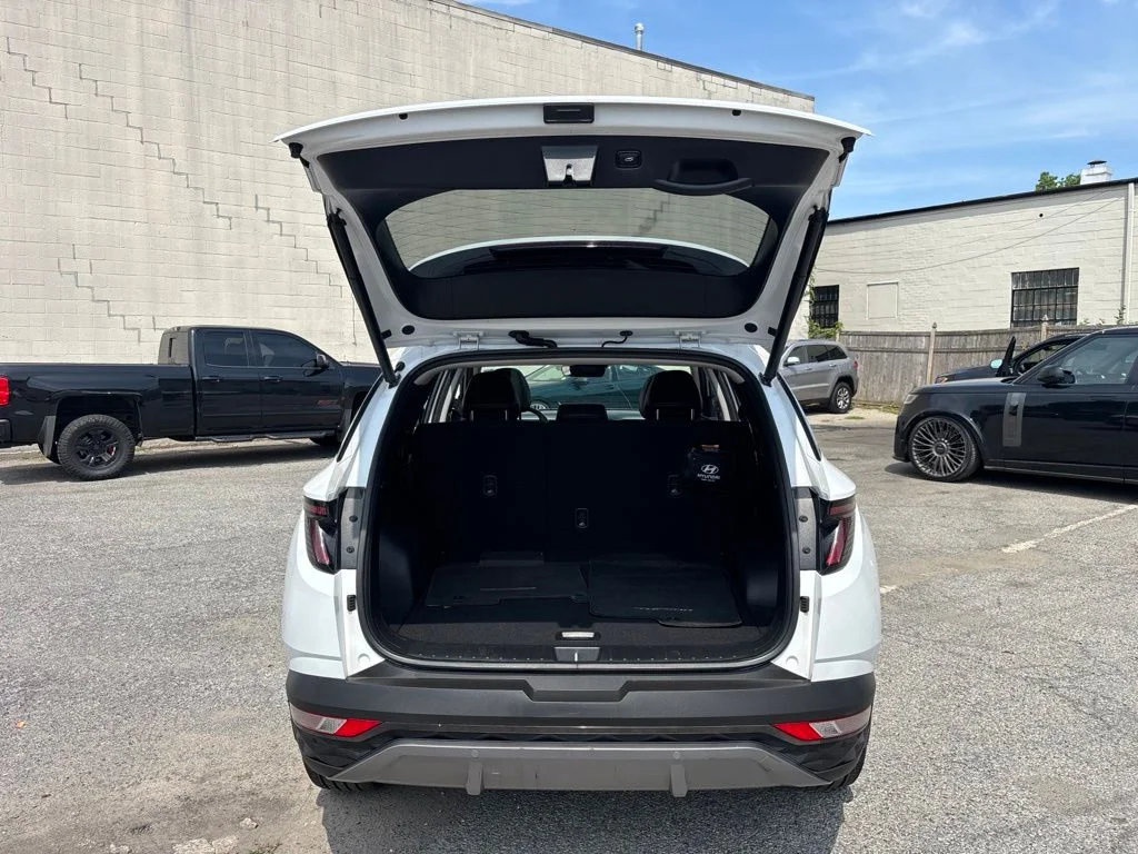 Used 2023 White Hyundai Limited image 8