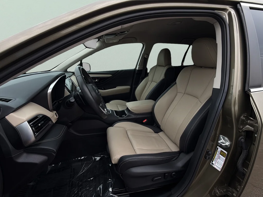 Used 2023 Autumn Green Metallic Subaru Limited image 27