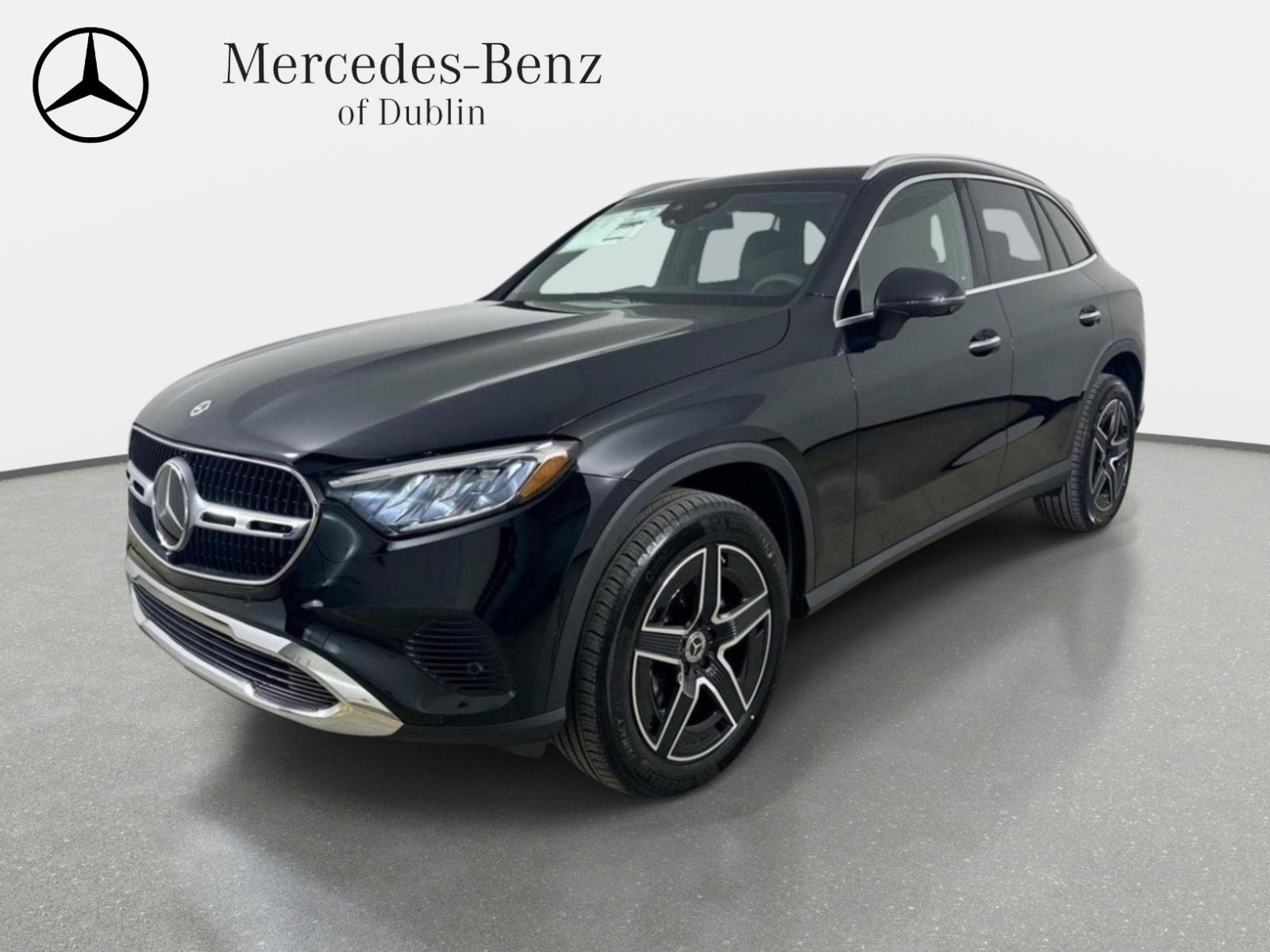 Used 2026  Mercedes-Benz GLC 300 image 1