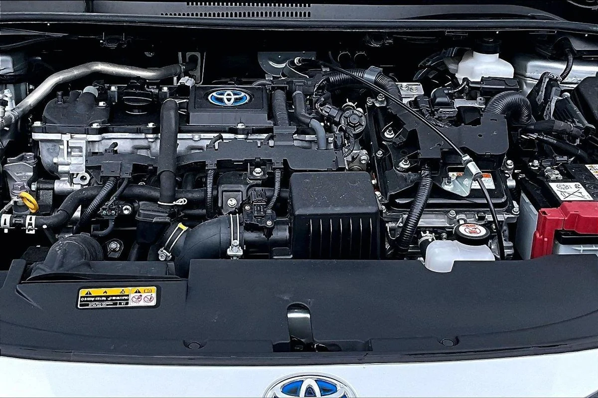 Used 2024 Silver Toyota Hybrid SE image 32