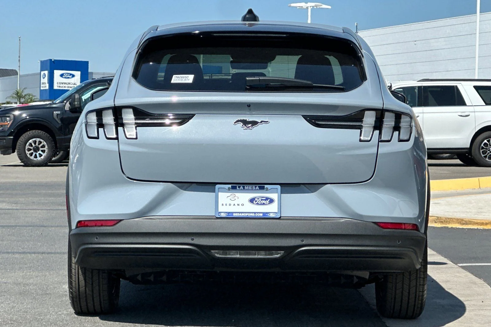 New 2026 Glacier Gray Metallic Tri-coat Ford Select image 4