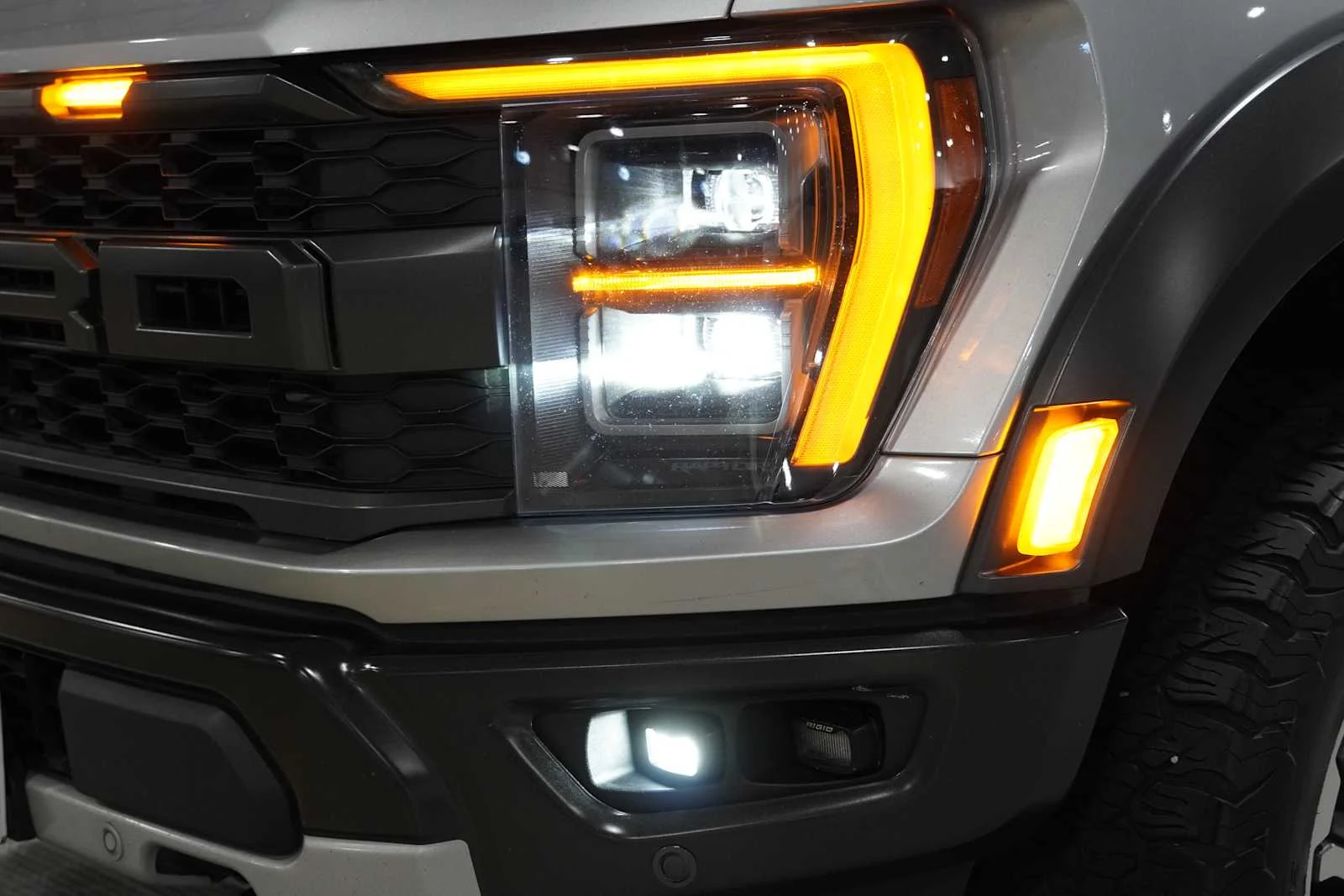 Used 2023 Iconic Silver Metallic Ford Raptor image 7