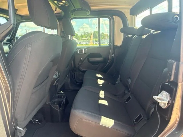 Used 2020 Gray Jeep Sport image 22
