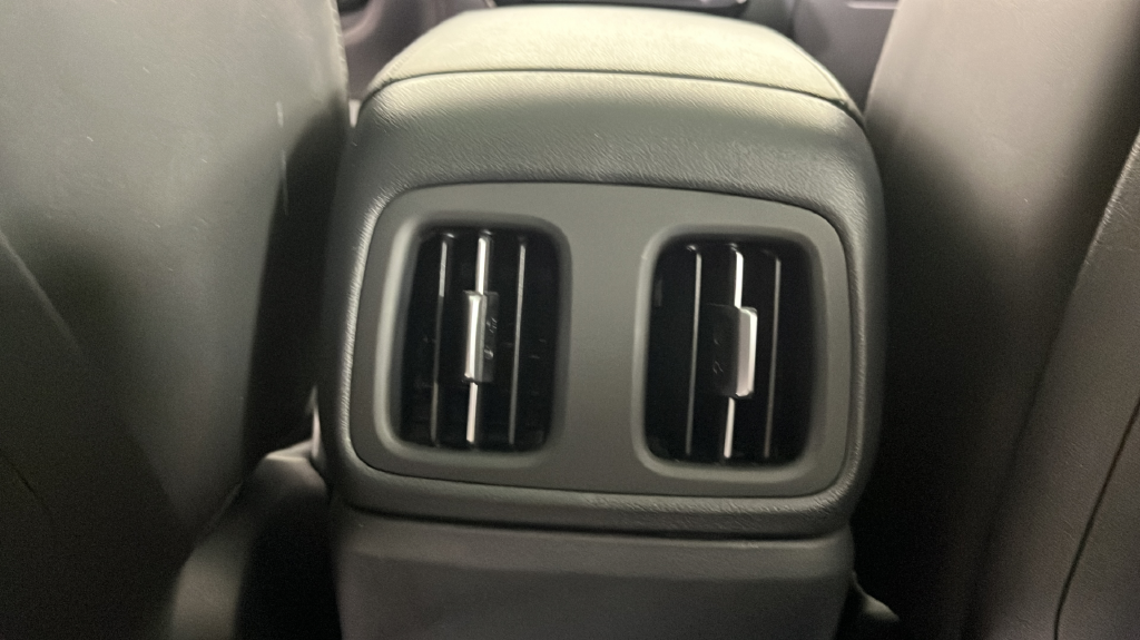 Used 2025 Beige Hyundai SEL Convenience image 34