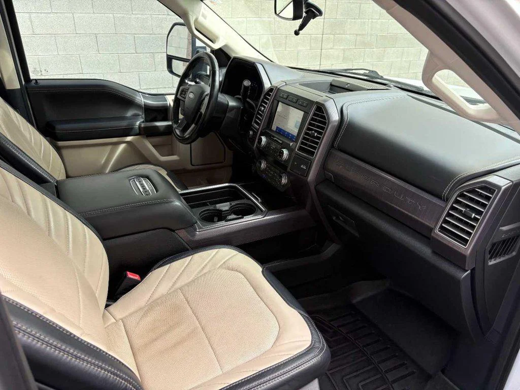 2020 Ford F-350 Super Duty Limited - Photo 25