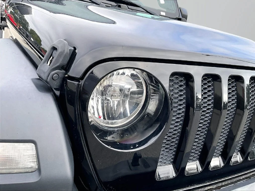 Used 2018 Black Jeep Unlimited Sport S image 28