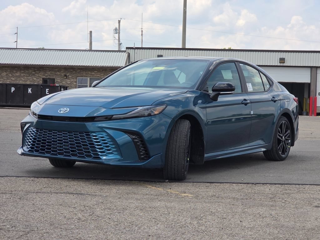 New 2026 Ocean Gem with Midnight Black Metallic roof Toyota XSE image 21
