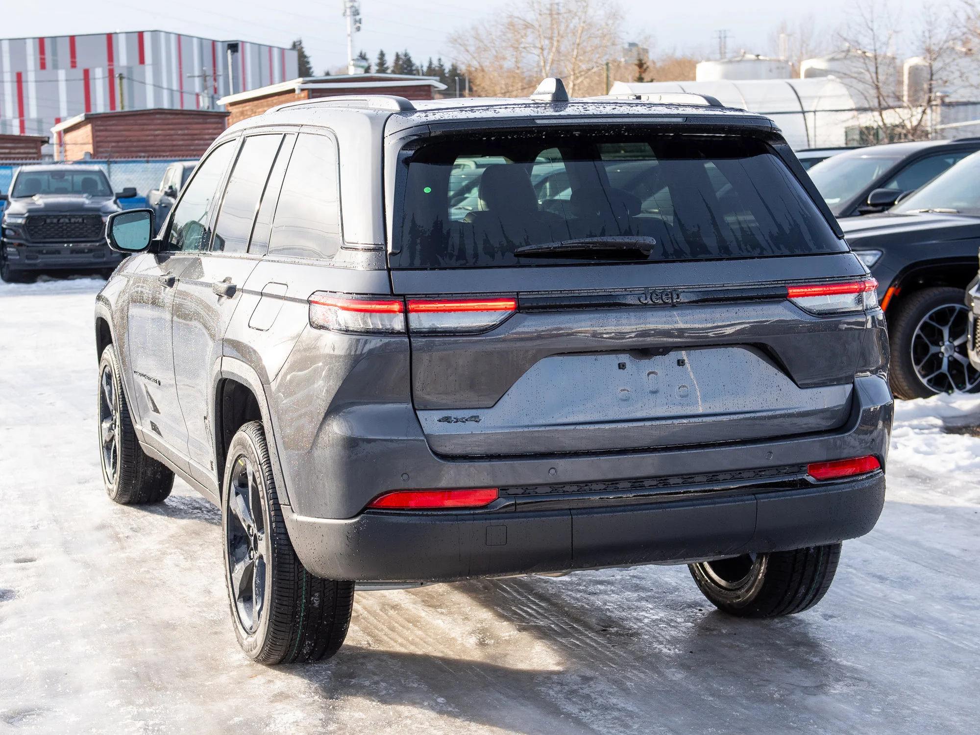 New 2025 Grey Jeep Altitude* image 3