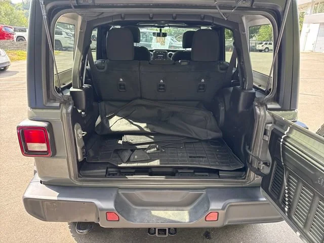 Used 2020 Sting-Gray Clearcoat Jeep Sahara image 12