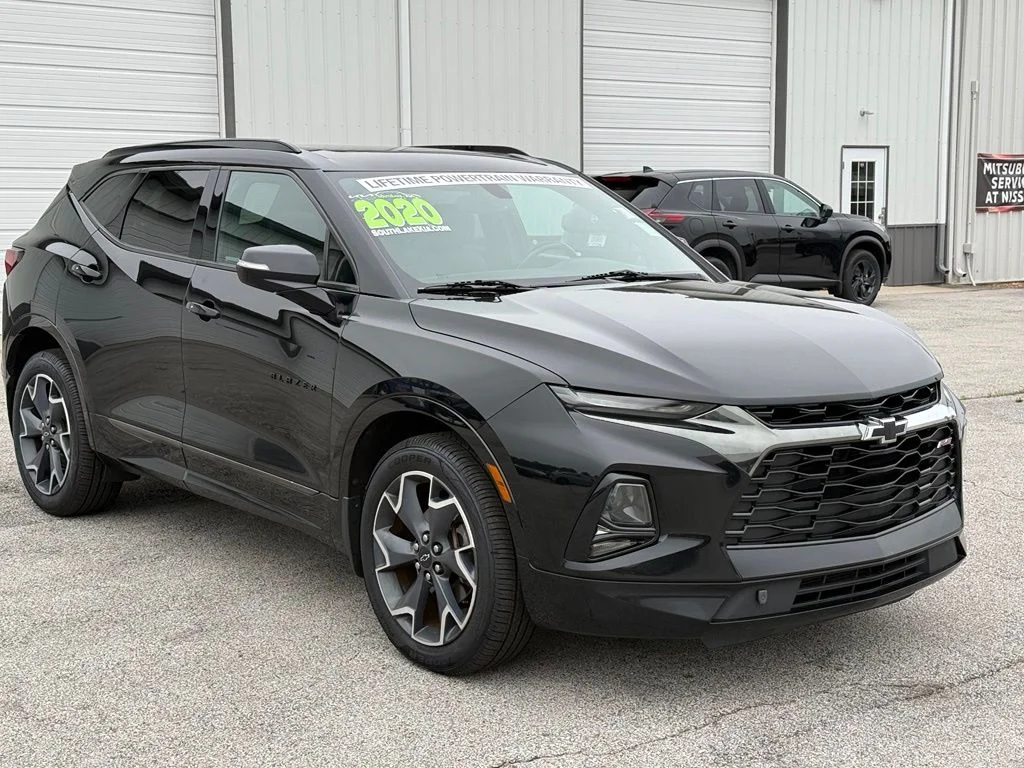 Used 2020  Chevrolet RS image 11