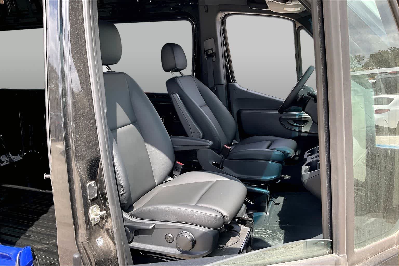 2024 Mercedes-Benz Sprinter Cargo Van Base - Photo 8