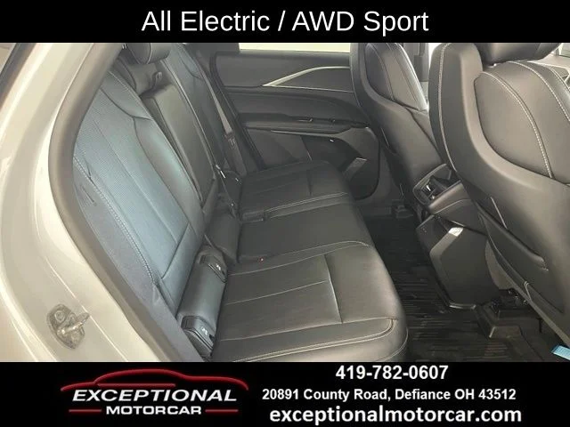 Used 2024 White Cadillac Sport image 47