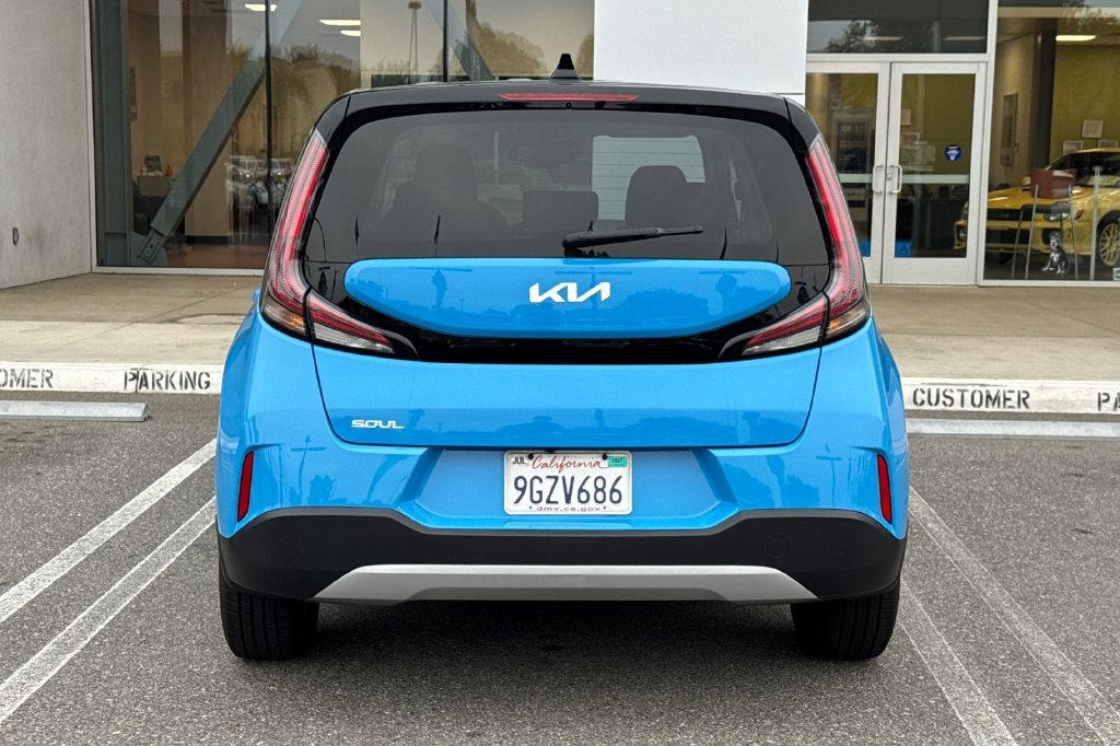 Used 2023 Blue Kia S image 8