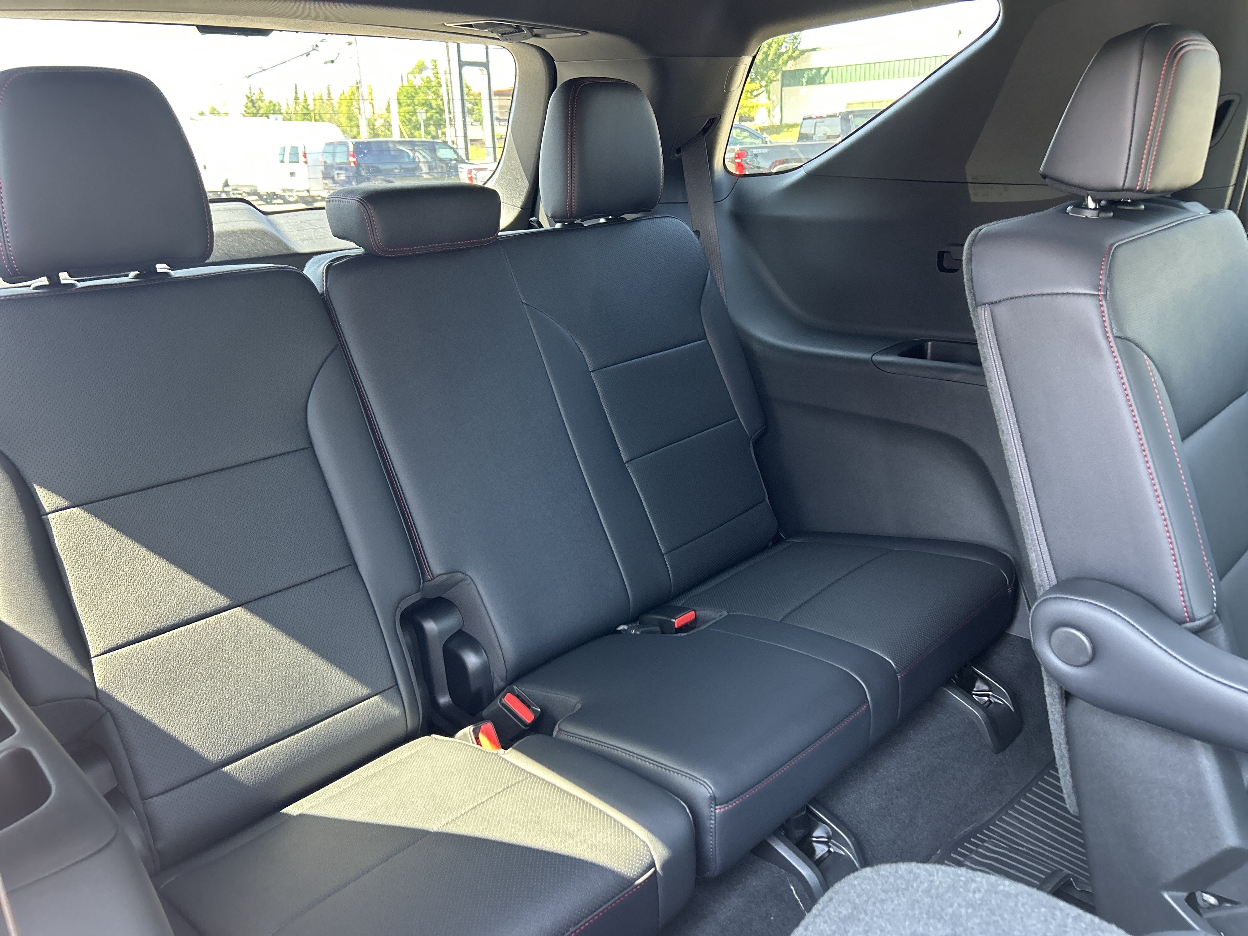 2026 Chevrolet Traverse Z71 - Photo 12