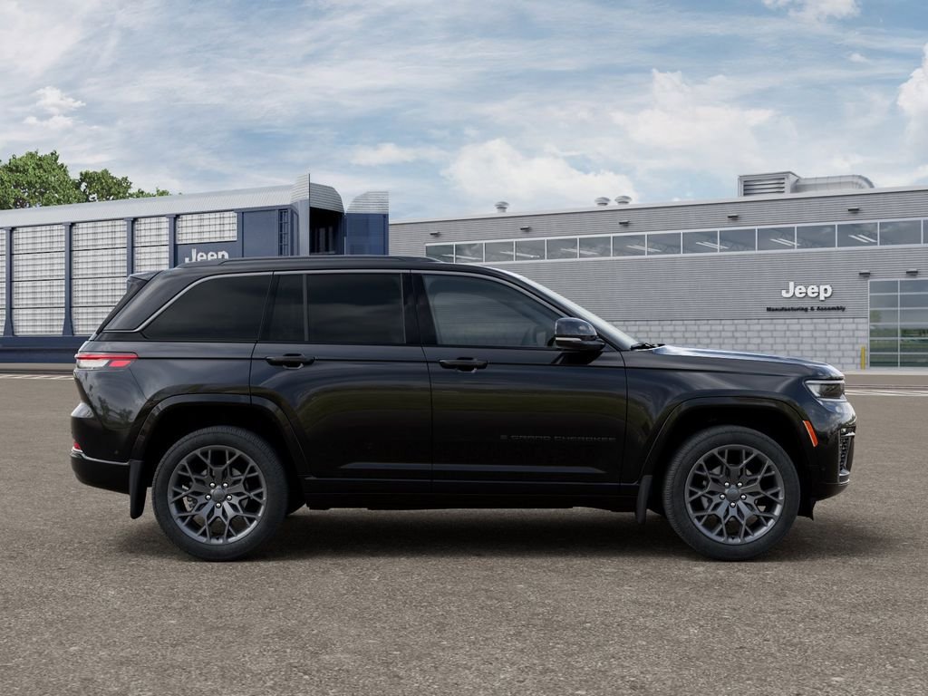 New 2026 Diamond Black Crystal Pearl-Coat Exterior Paint Jeep Summit image 21