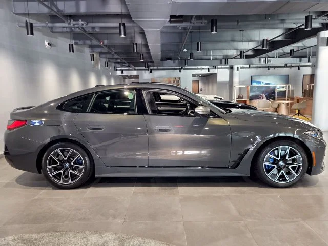 Used 2024 Dravit Grey Metallic BMW M440i xDrive image 4