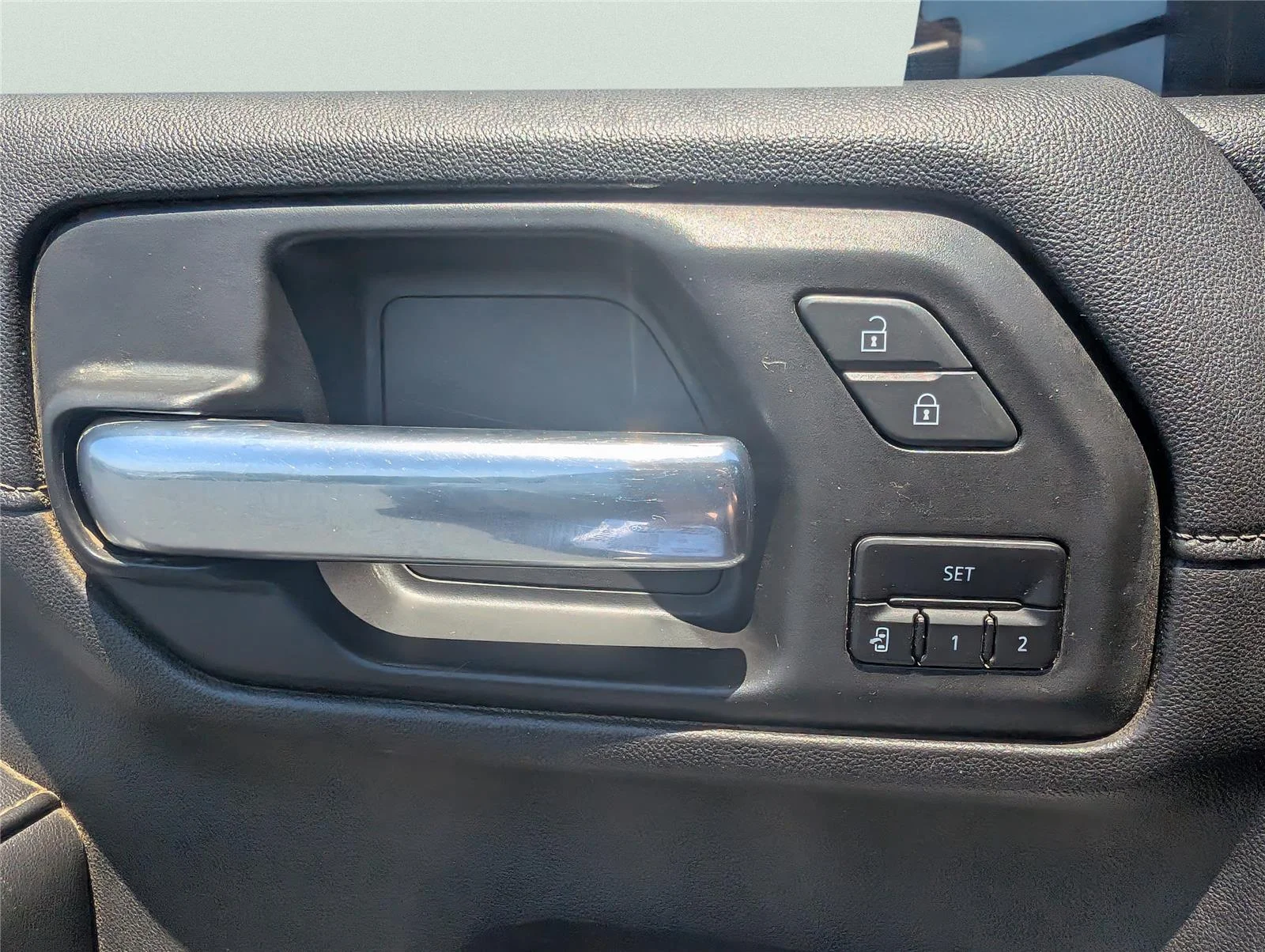 Used 2020 BLACK Chevrolet High Country image 28