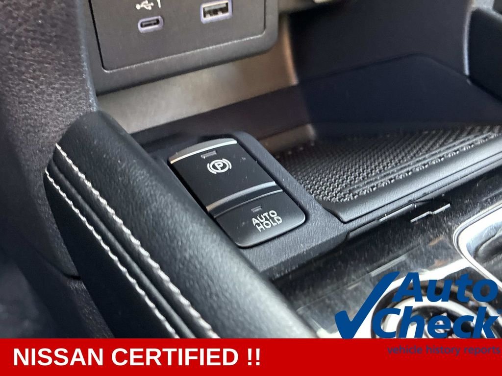Used 2024 Gray Nissan SV image 27