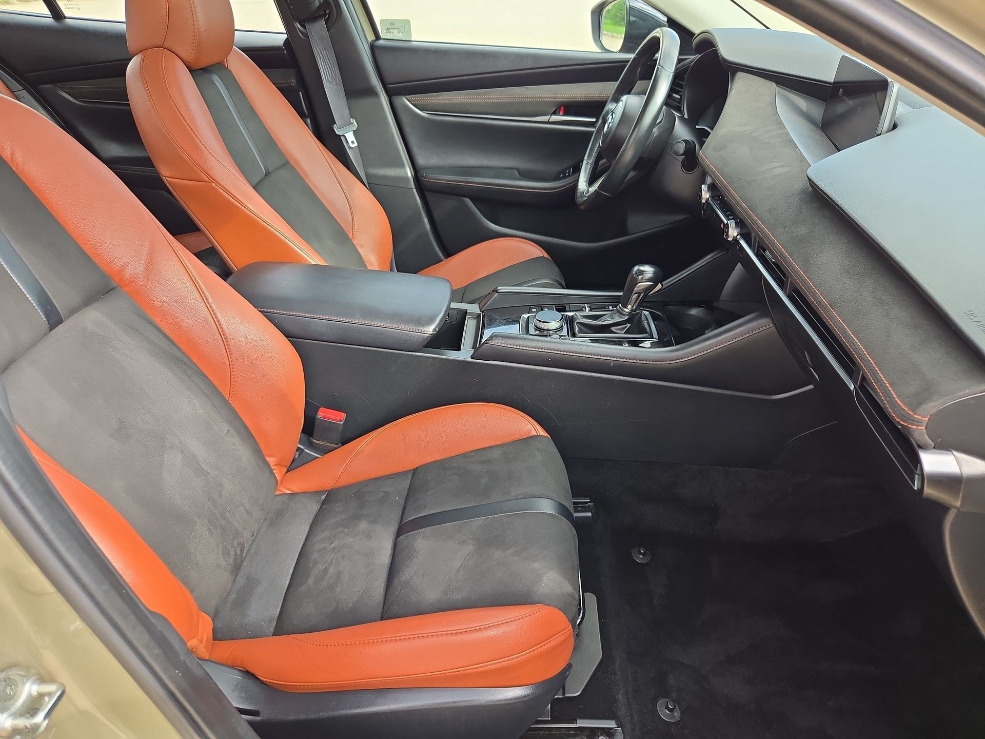 Used 2024 Zircon Sand Metallic Mazda 2.5 Carbon Turbo image 29