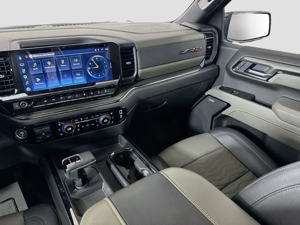 Used 2025 Black Chevrolet ZR2 image 24