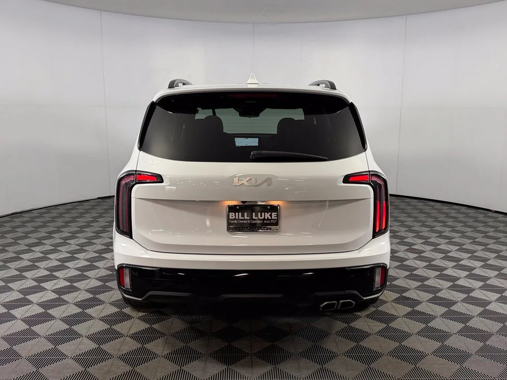 Used 2024 White Kia SX-Prestige X-Pro image 11