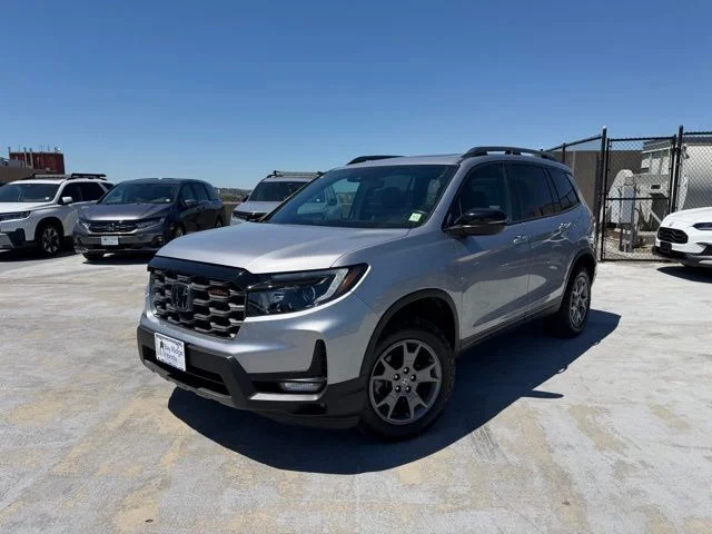 2024 Honda Passport 3.5 TrailSport 4WD Auto's photo